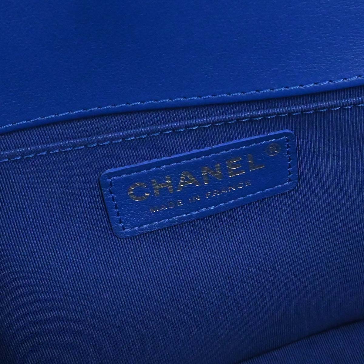 Boy Chanel Blue Tweed Medium Shoulder Bag