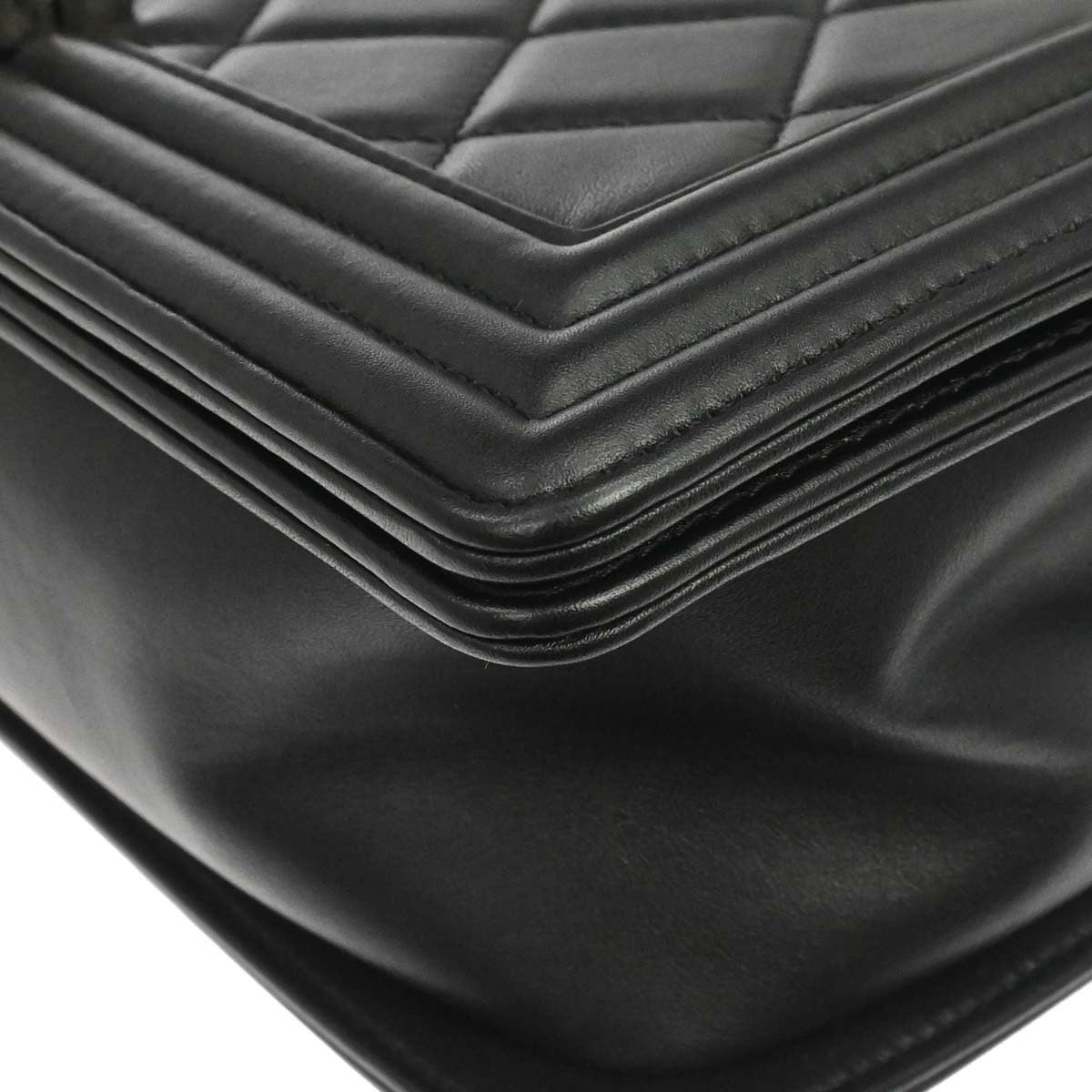 Boy Chanel 2014 Black Lambskin Medium Shoulder Bag