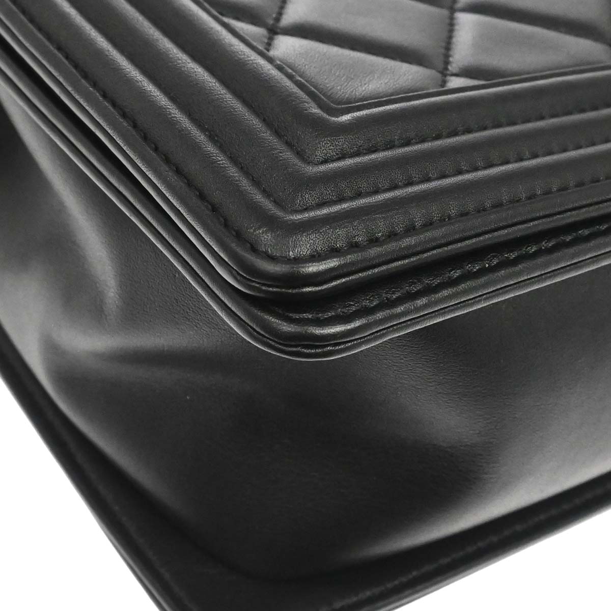 Boy Chanel 2014 Black Lambskin Medium Shoulder Bag