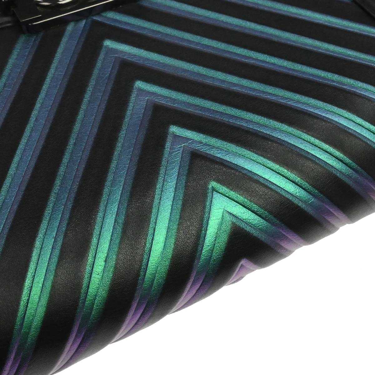 Boy Chanel Black Calfskin Chevron Medium Shoulder Bag