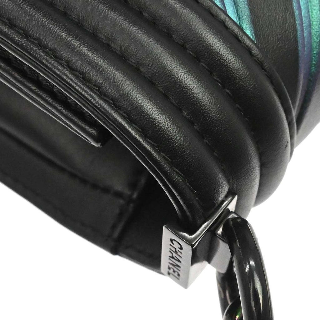 Boy Chanel Black Calfskin Chevron Medium Shoulder Bag