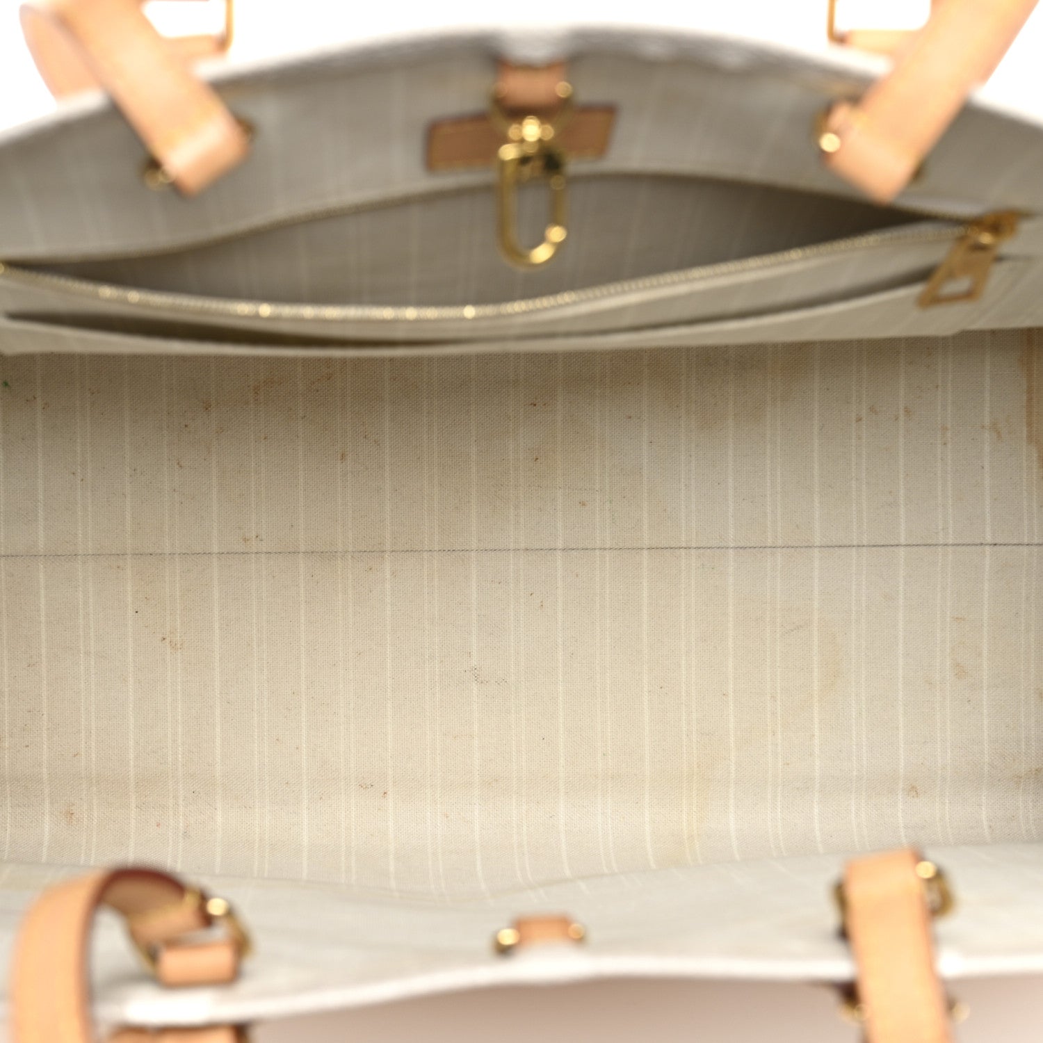 Louis Vuitton Monogram Giant By The Pool Onthego GM Brume