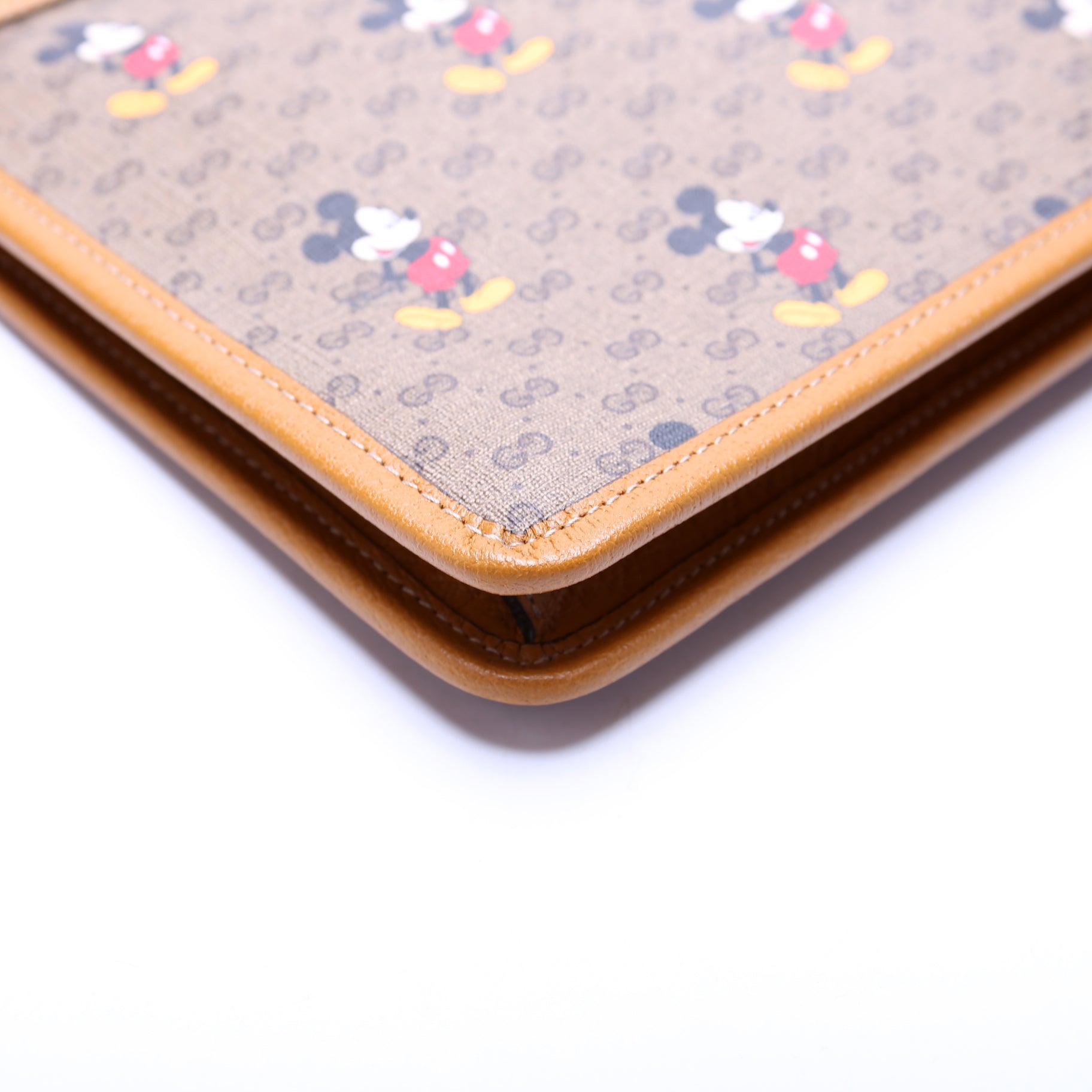 602552 Gucci X Disney GG Supreme Mickey Mouse Zip Pouch