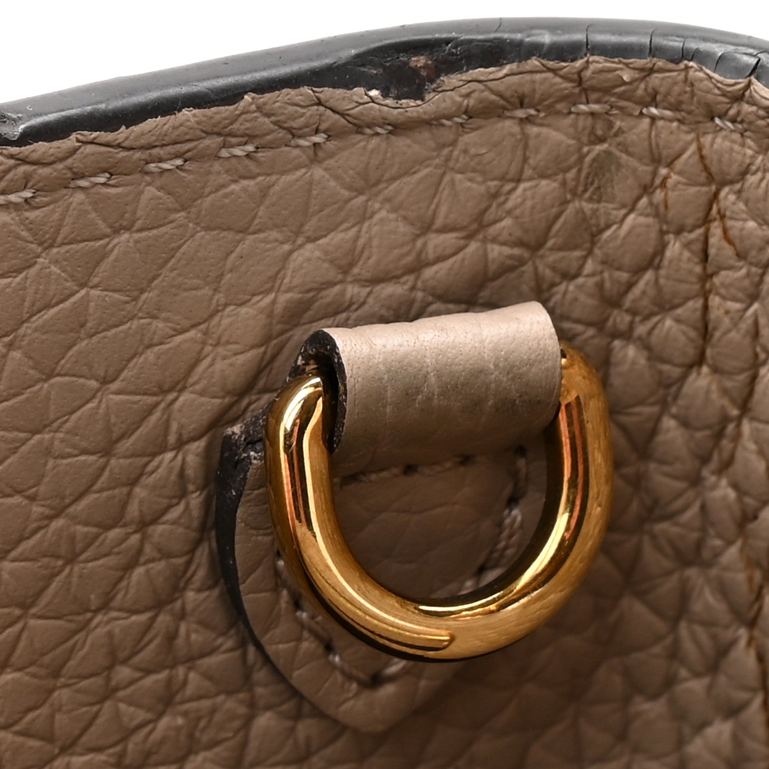 Louis Vuitton Taurillon Capucines BB Galet