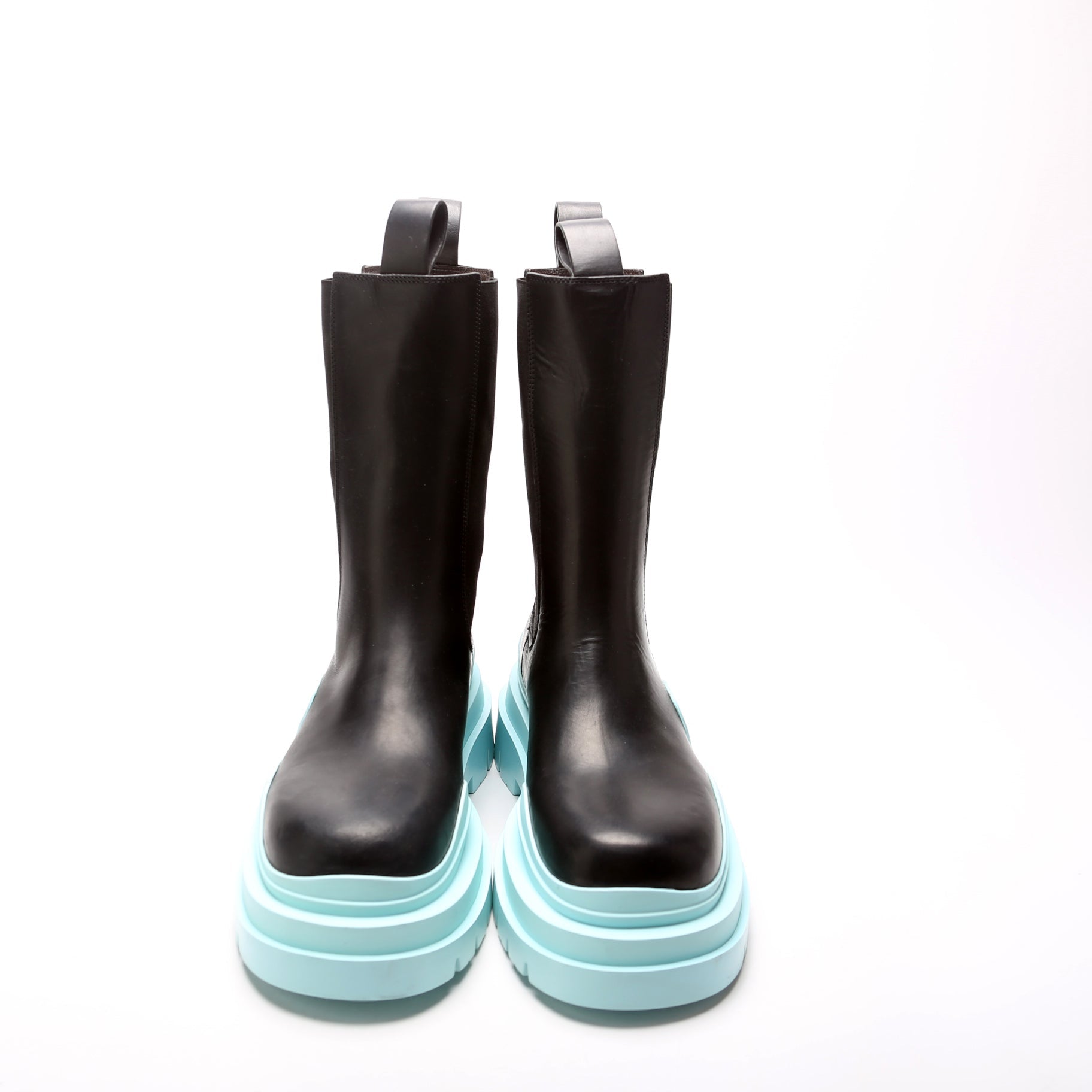 The Tire Chelsea Boots Size 39.5