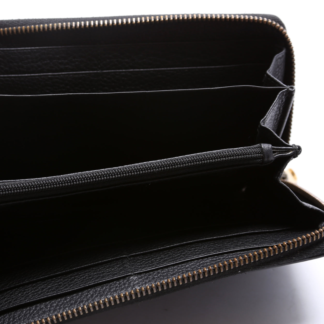 496317 Retro Logo Leather Zip Around Wallet