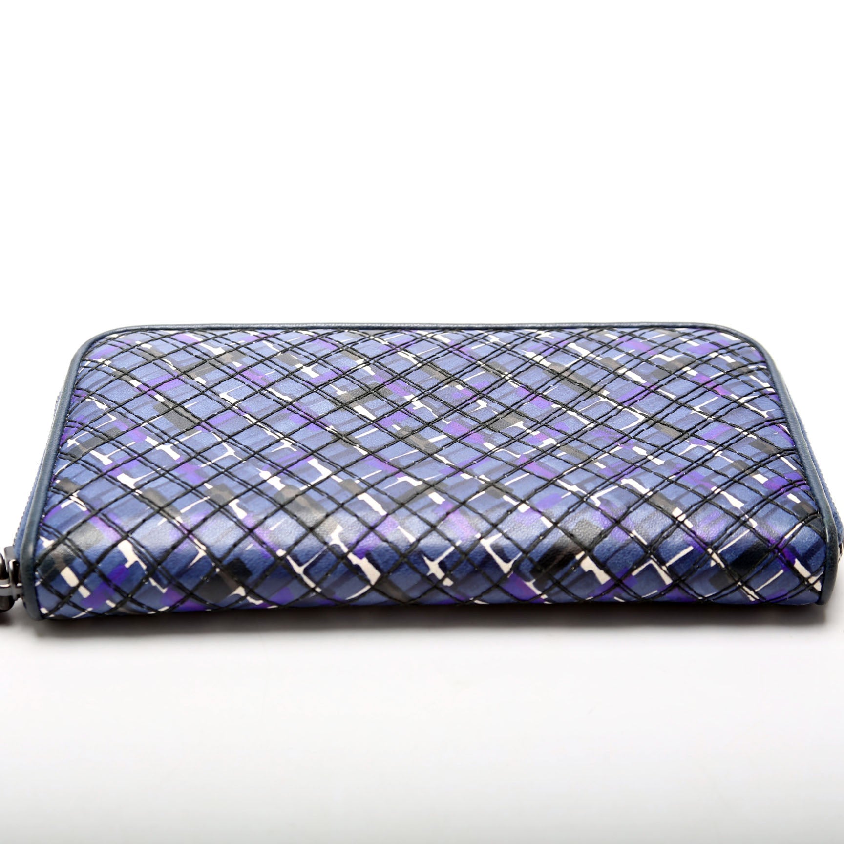 Intrecciato Double Stitched Zip Around Wallet