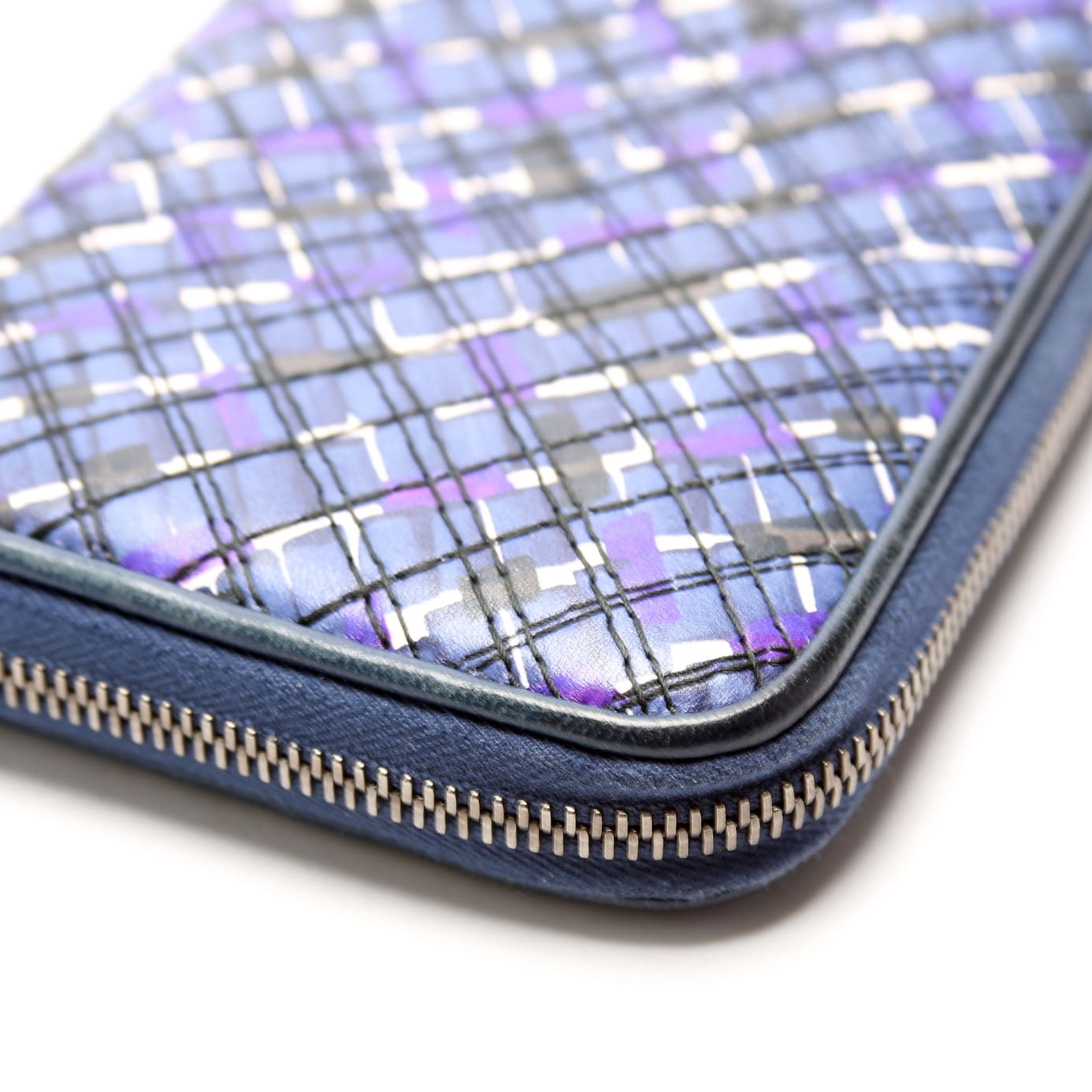 Intrecciato Double Stitched Zip Around Wallet