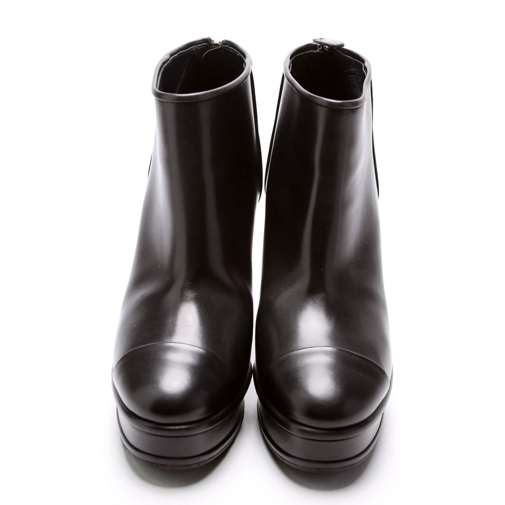 Cap Toe Leather Booties Size 40