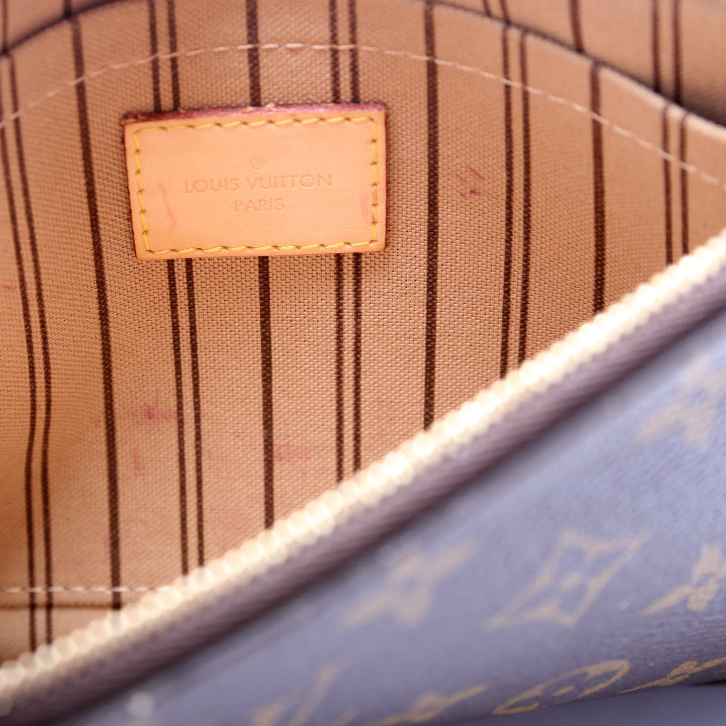 Pochette Only Neverfull Monogram