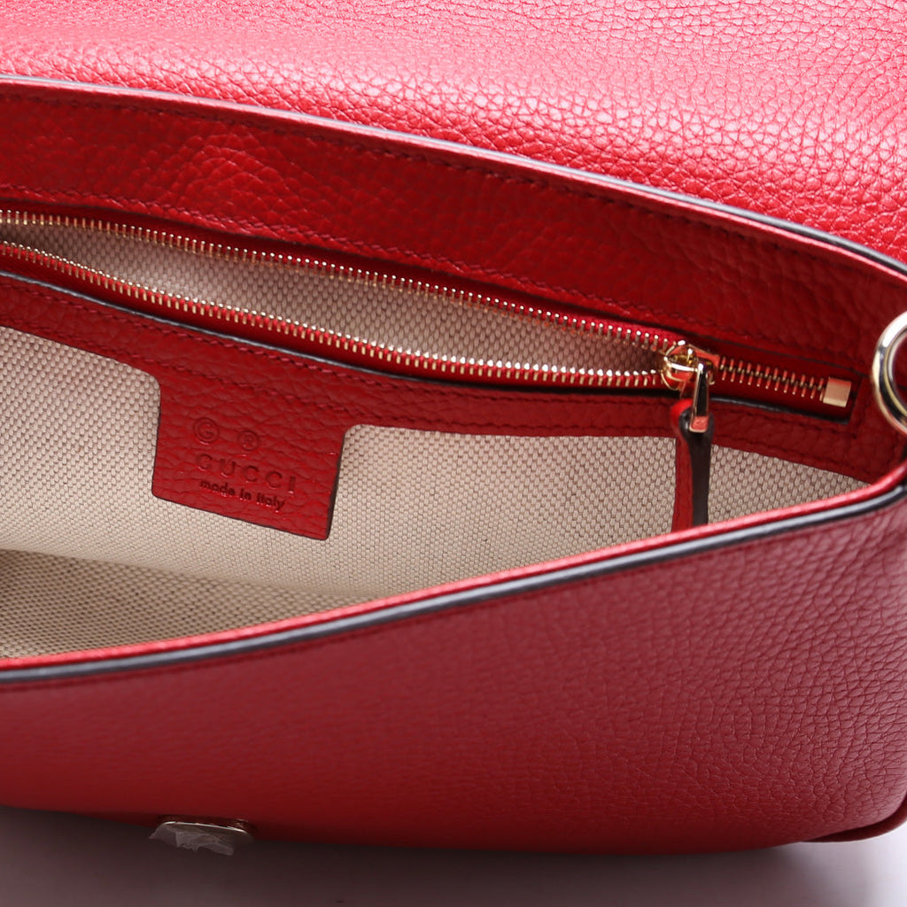 536224 Soho Chain Tassel Flap