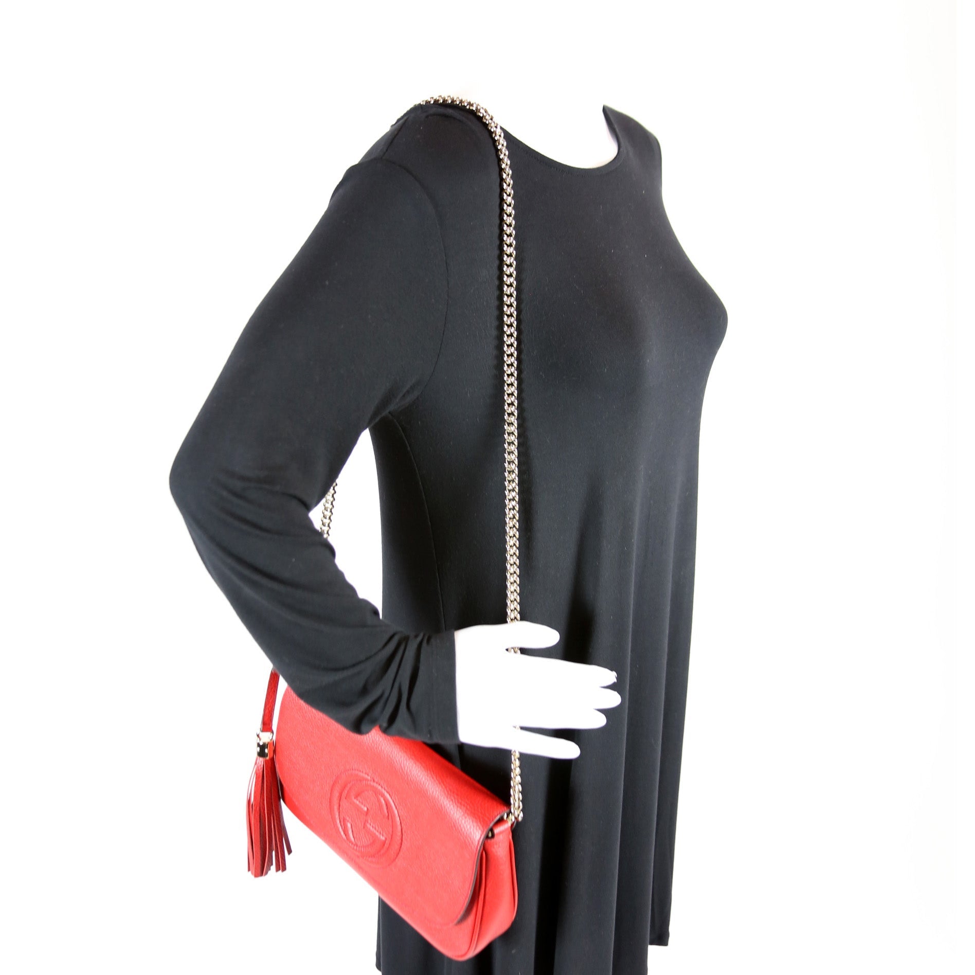 536224 Soho Chain Tassel Flap