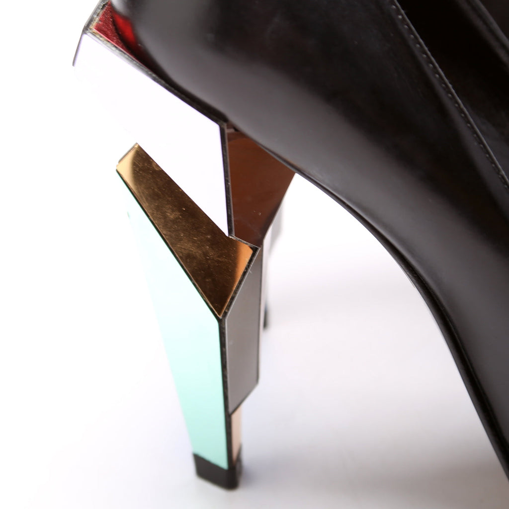 Fendi Pointed Toe Pumps Size 37