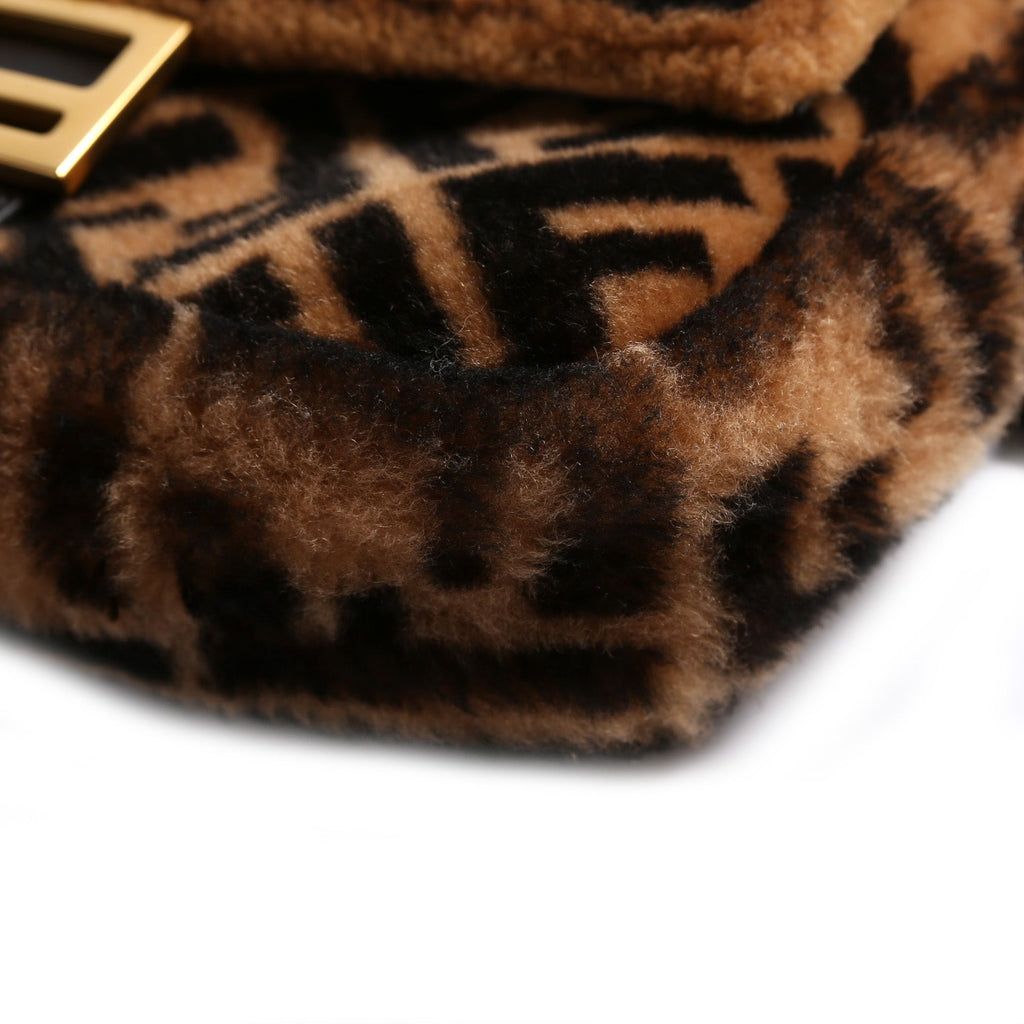 8BR600 Baguette FF Shearling