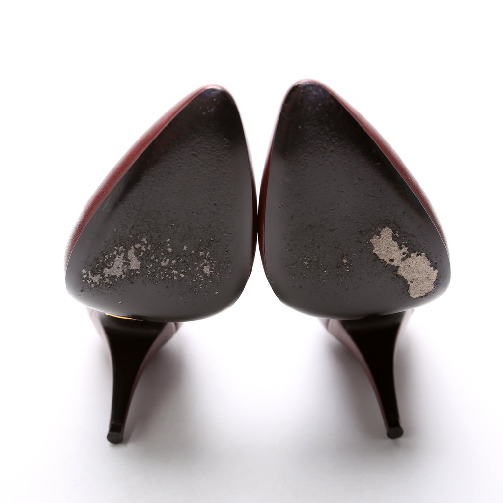 Gucci Pointed Toe Pumps Size 39