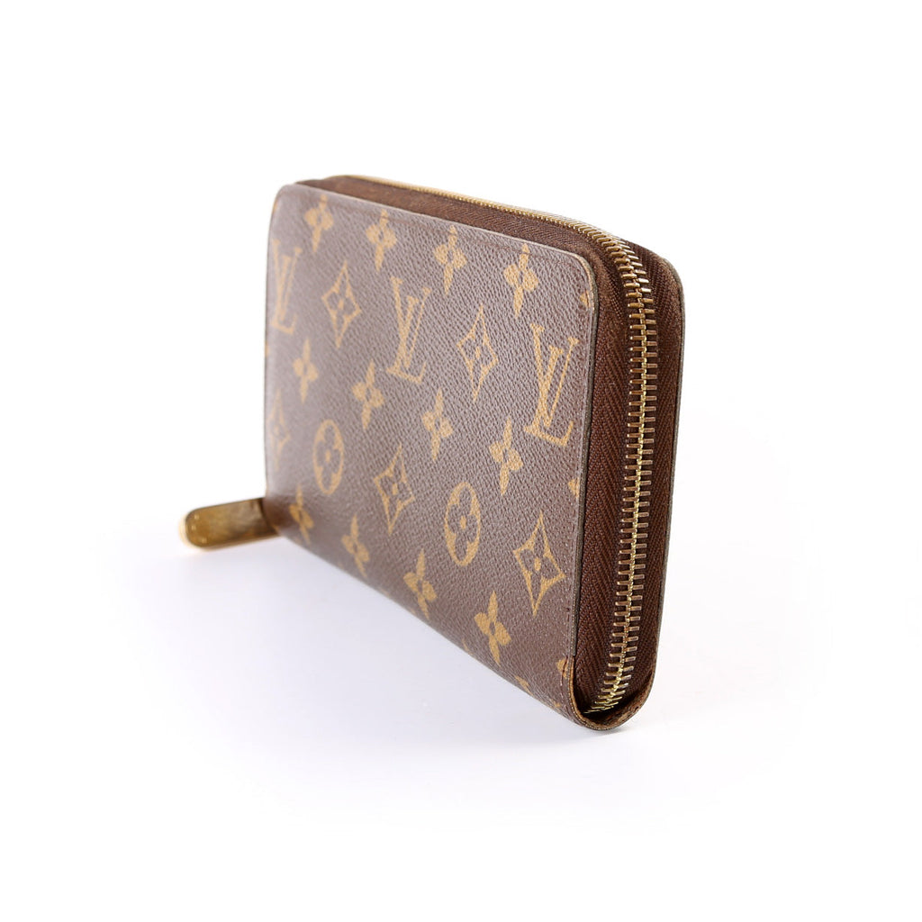 Zippy Wallet Monogram