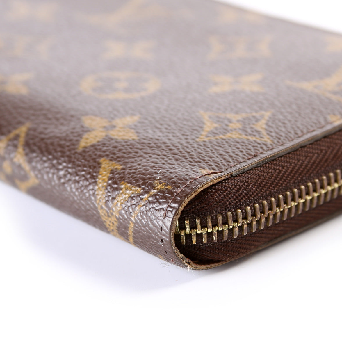 Zippy Wallet Monogram