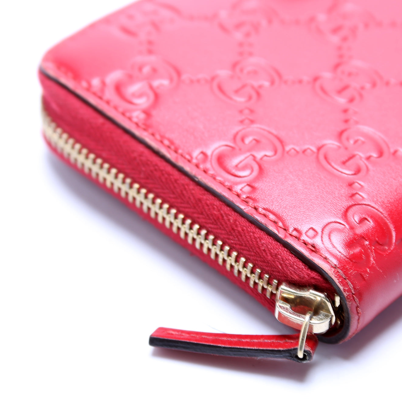388680 Bow Zip Around Wallet Guccissima