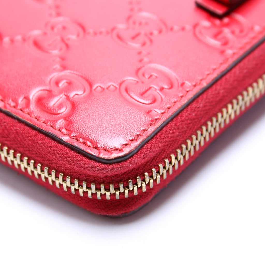 388680 Bow Zip Around Wallet Guccissima