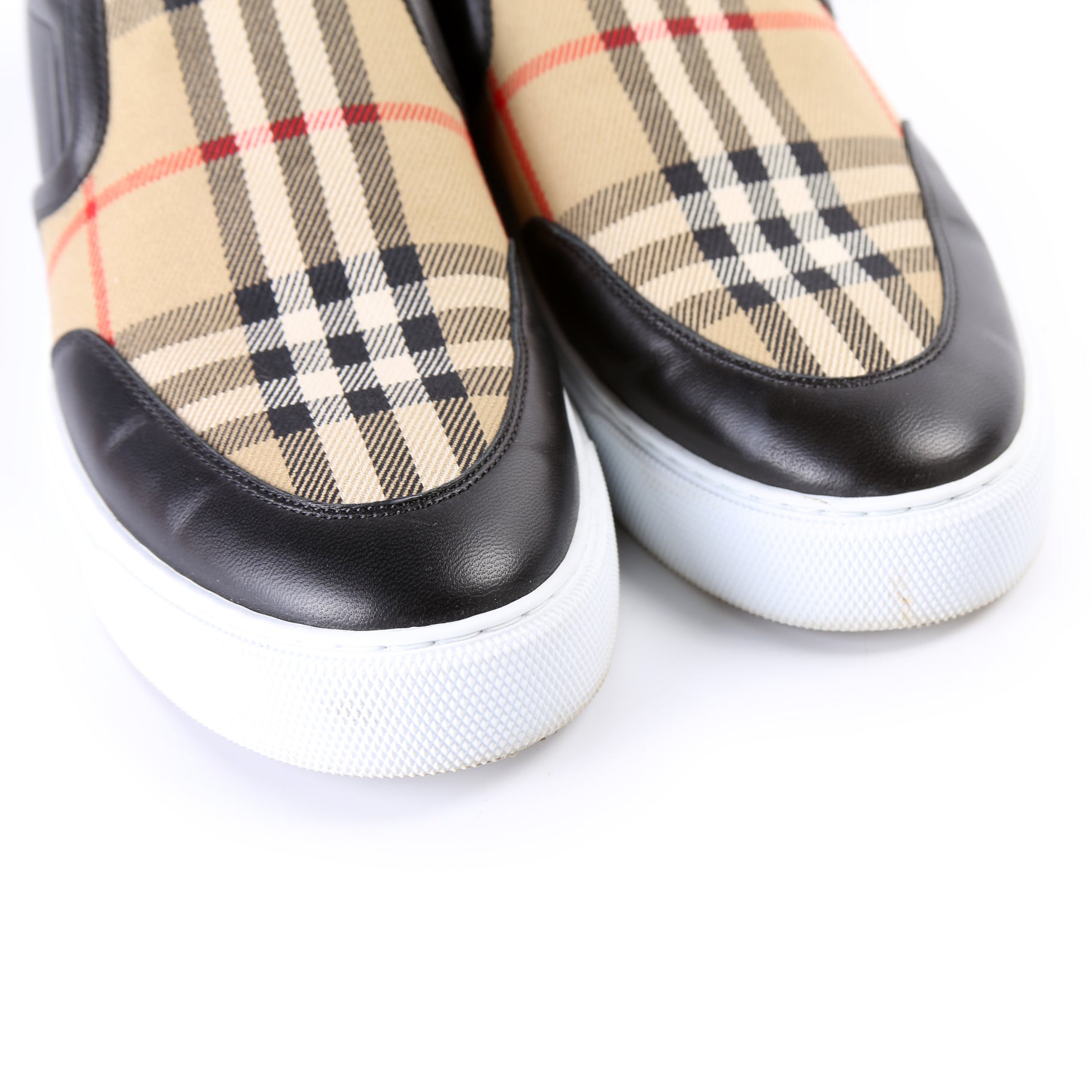Check Slip On Sneakers Size 39