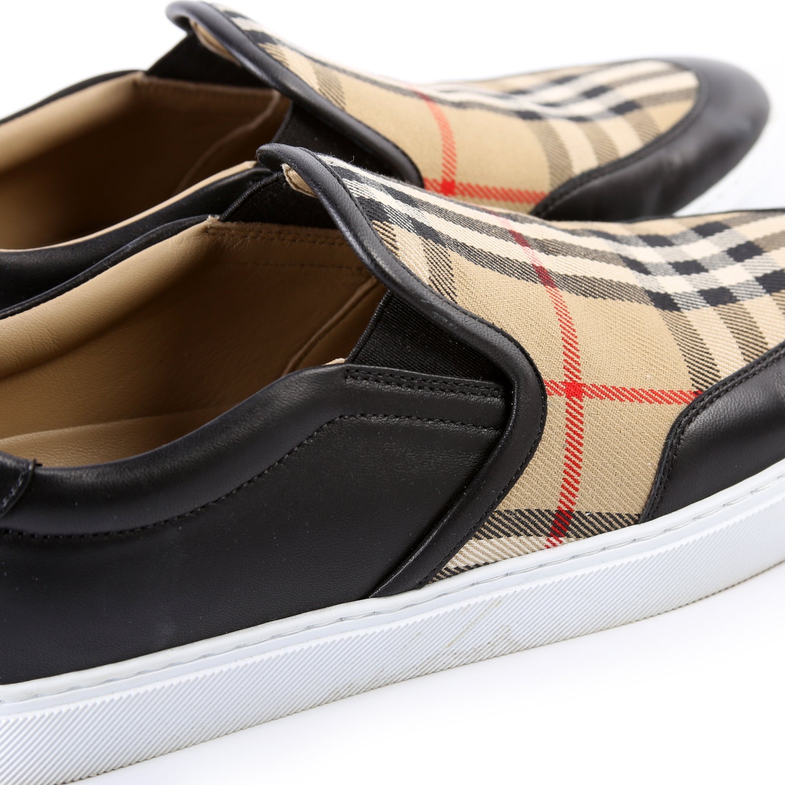 Check Slip On Sneakers Size 39