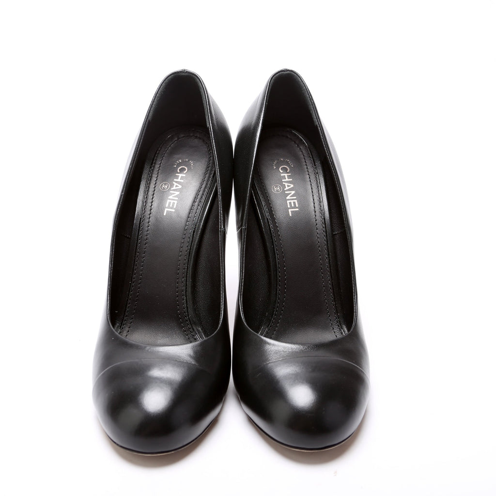 CC Cap Toe Pumps Size 40