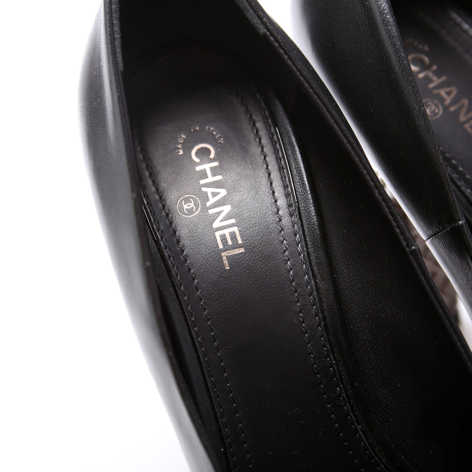 CC Cap Toe Pumps Size 40