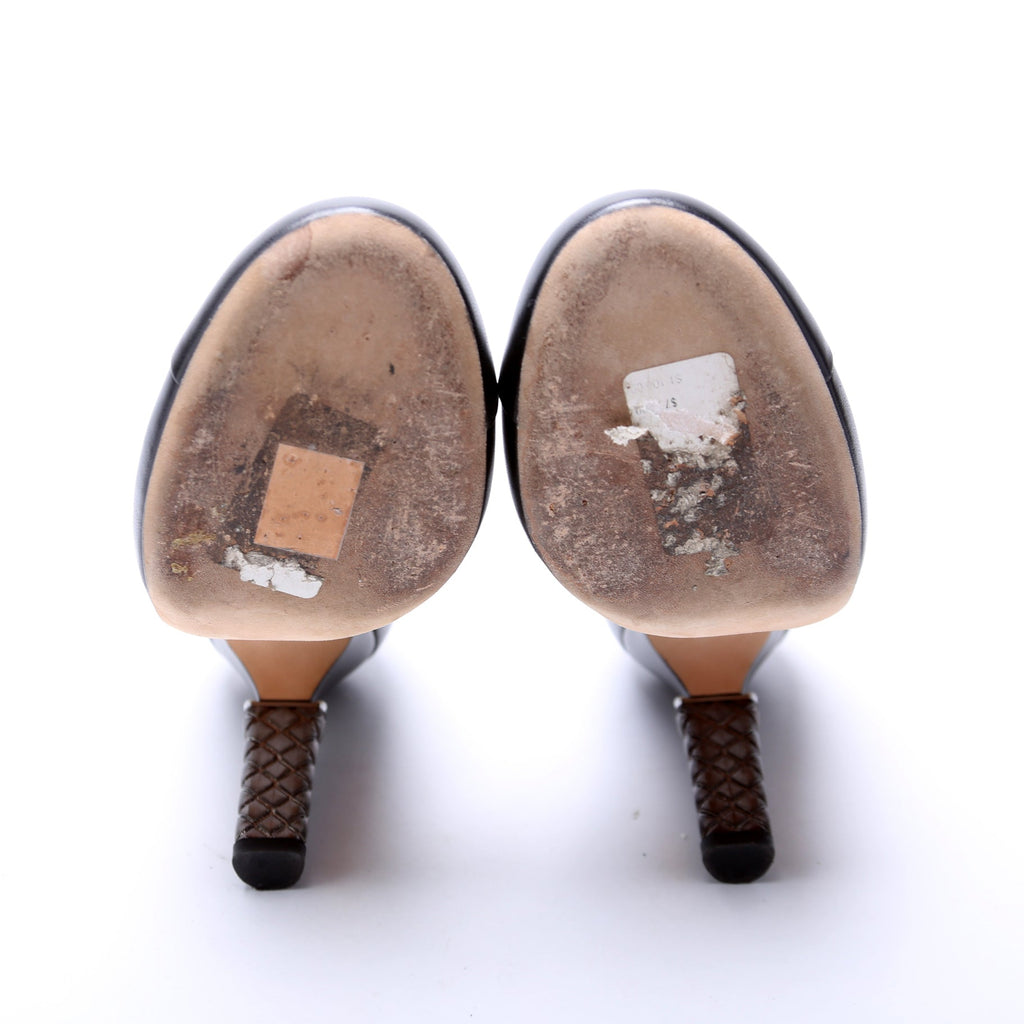 CC Cap Toe Pumps Size 40
