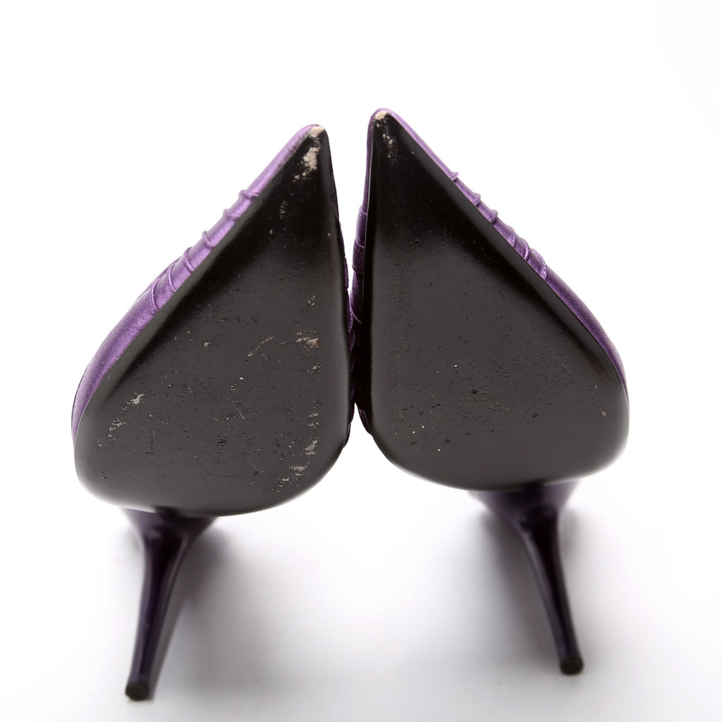 Gucci Pointed Toe Pumps Size 38