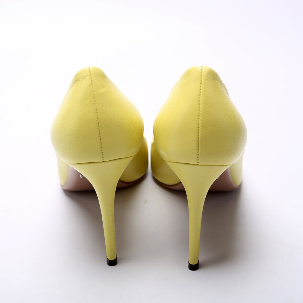 Gucci Pointed Toe Pumps Size 38