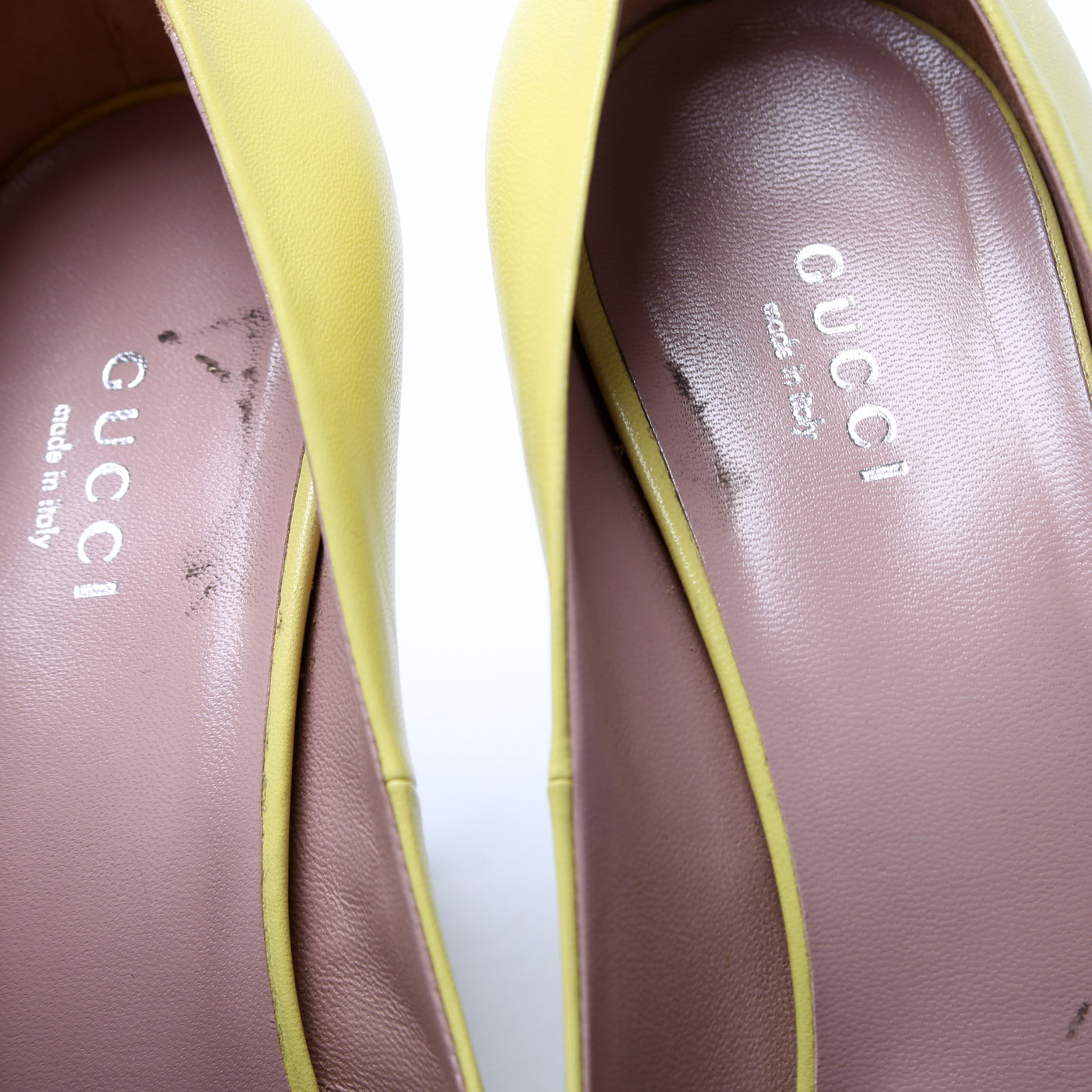 Gucci Pointed Toe Pumps Size 38