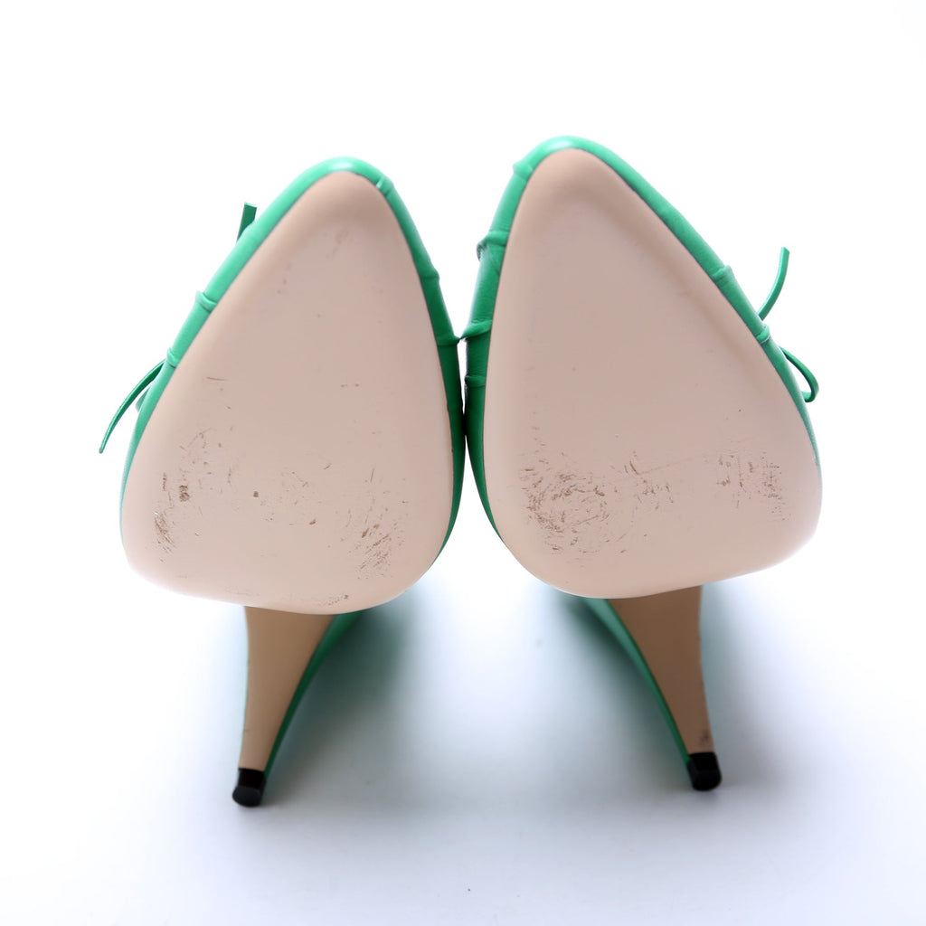 Gucci Pointed Toe Pumps Size 37