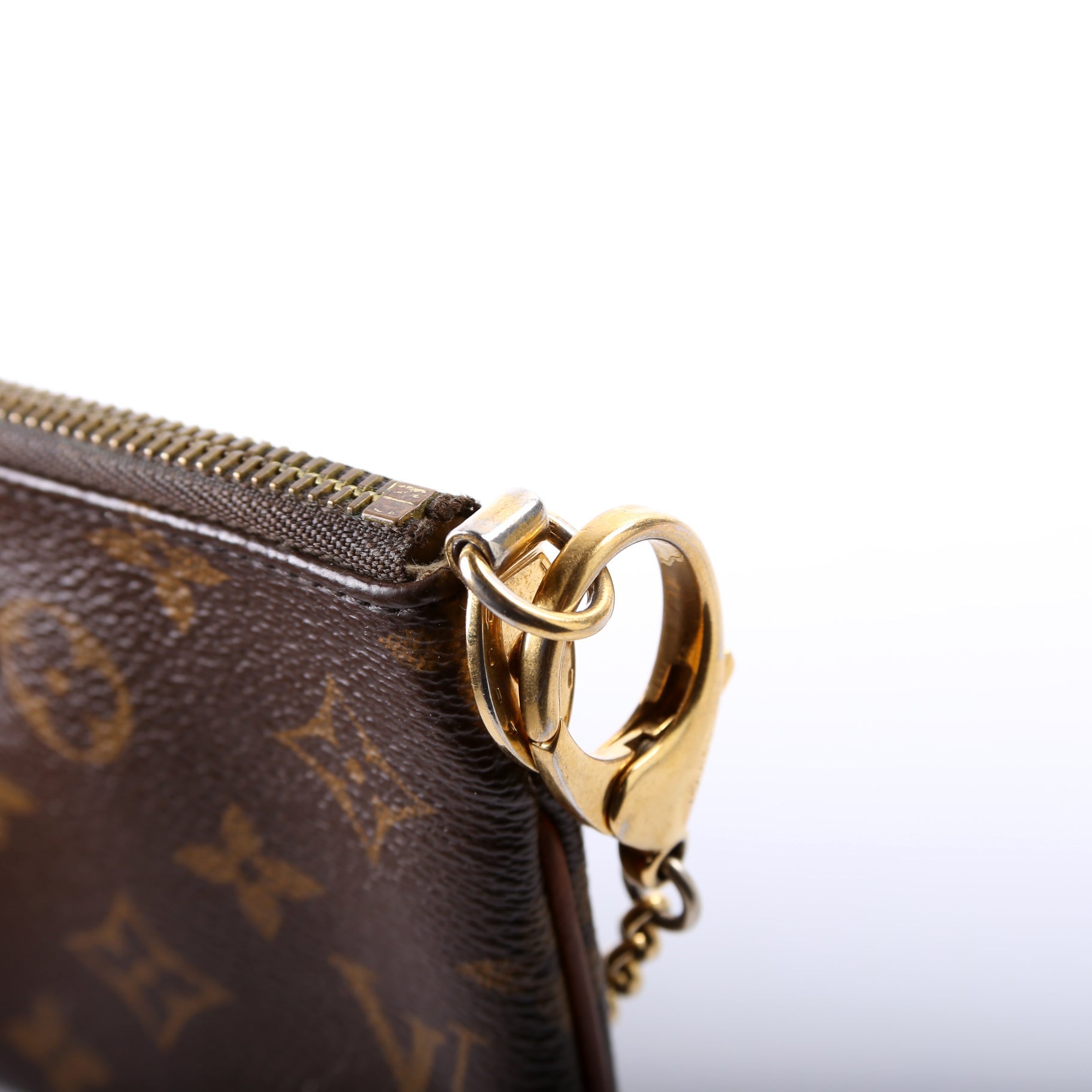 Pochette Milla MM Monogram
