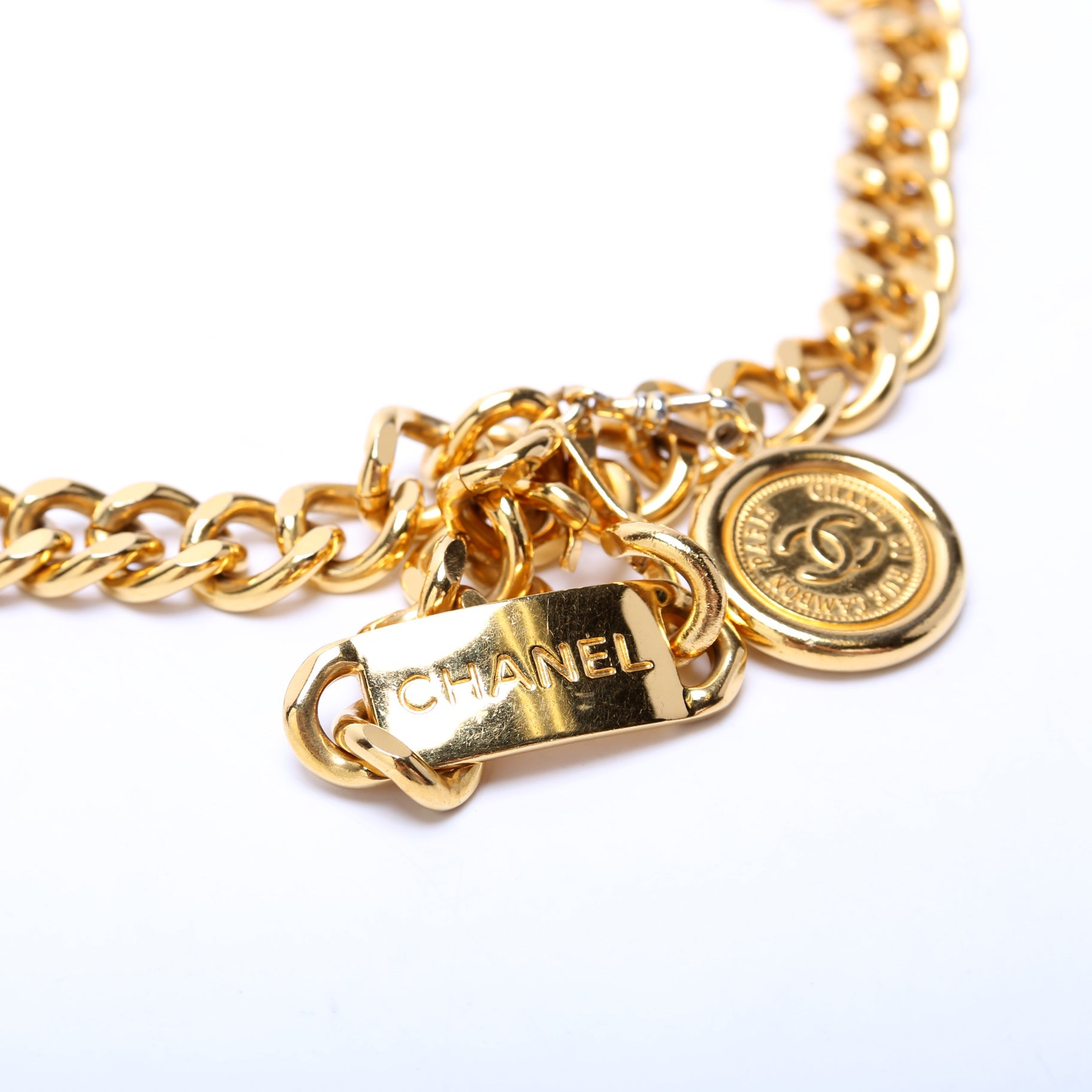 Logo ID/Medallion Chain Vintage Belt