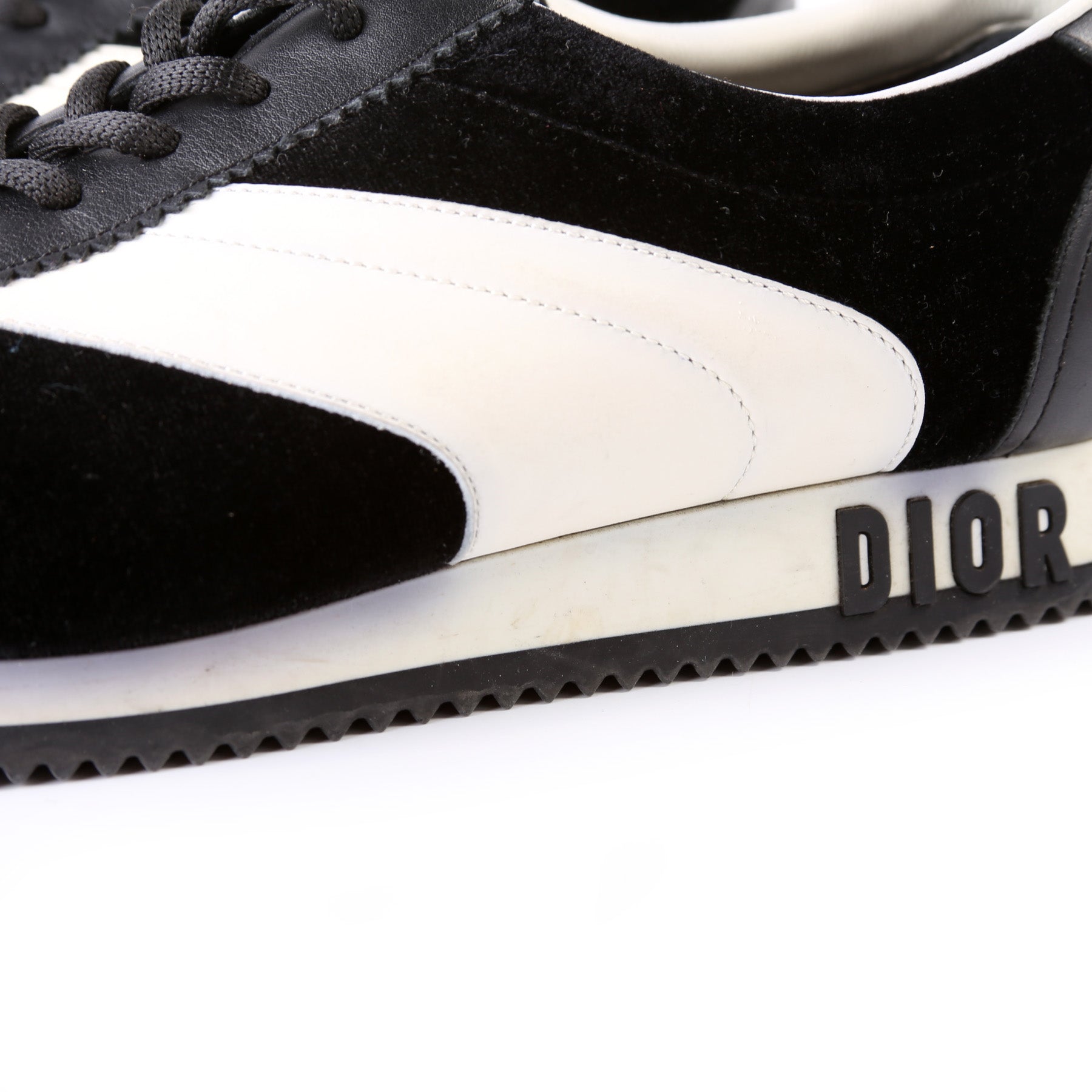 Dior Logo Leather Sneakers Size 40