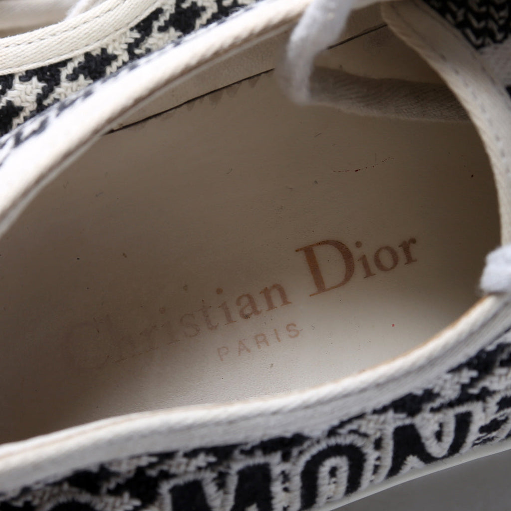 Dior Walk'N'Dior Sneakers Size 39.5