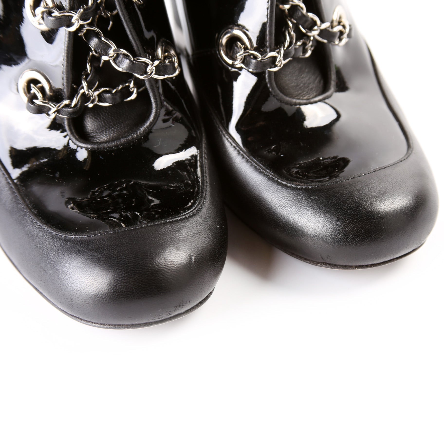 Chain Lace Booties Size 39