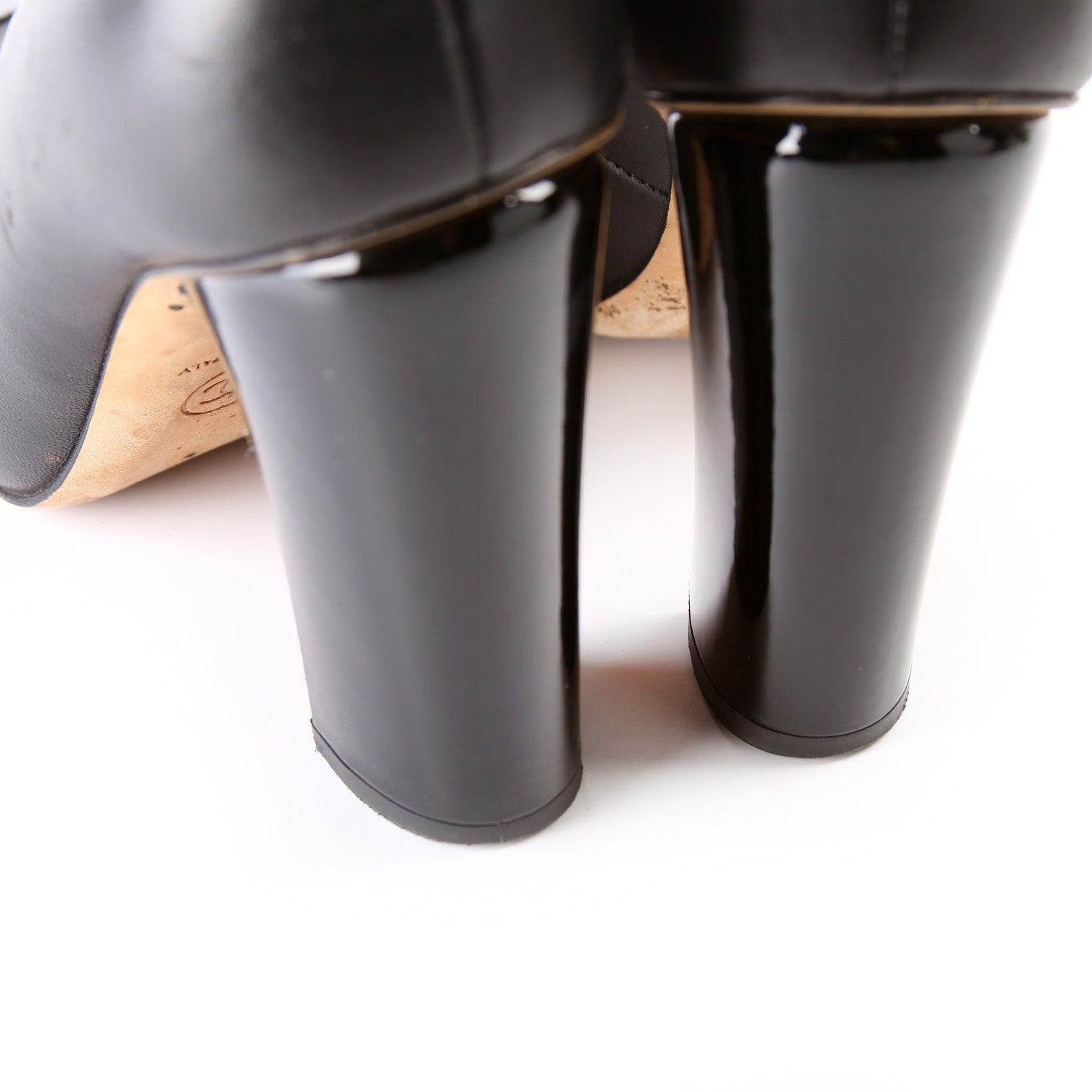 Cap Toe Pumps Size 38.5