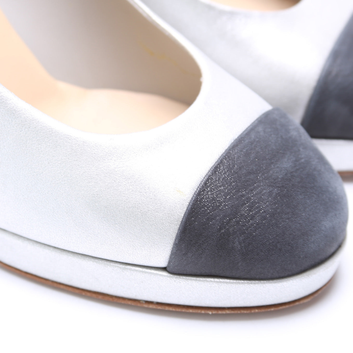Cap Toe Pumps Size 37.5