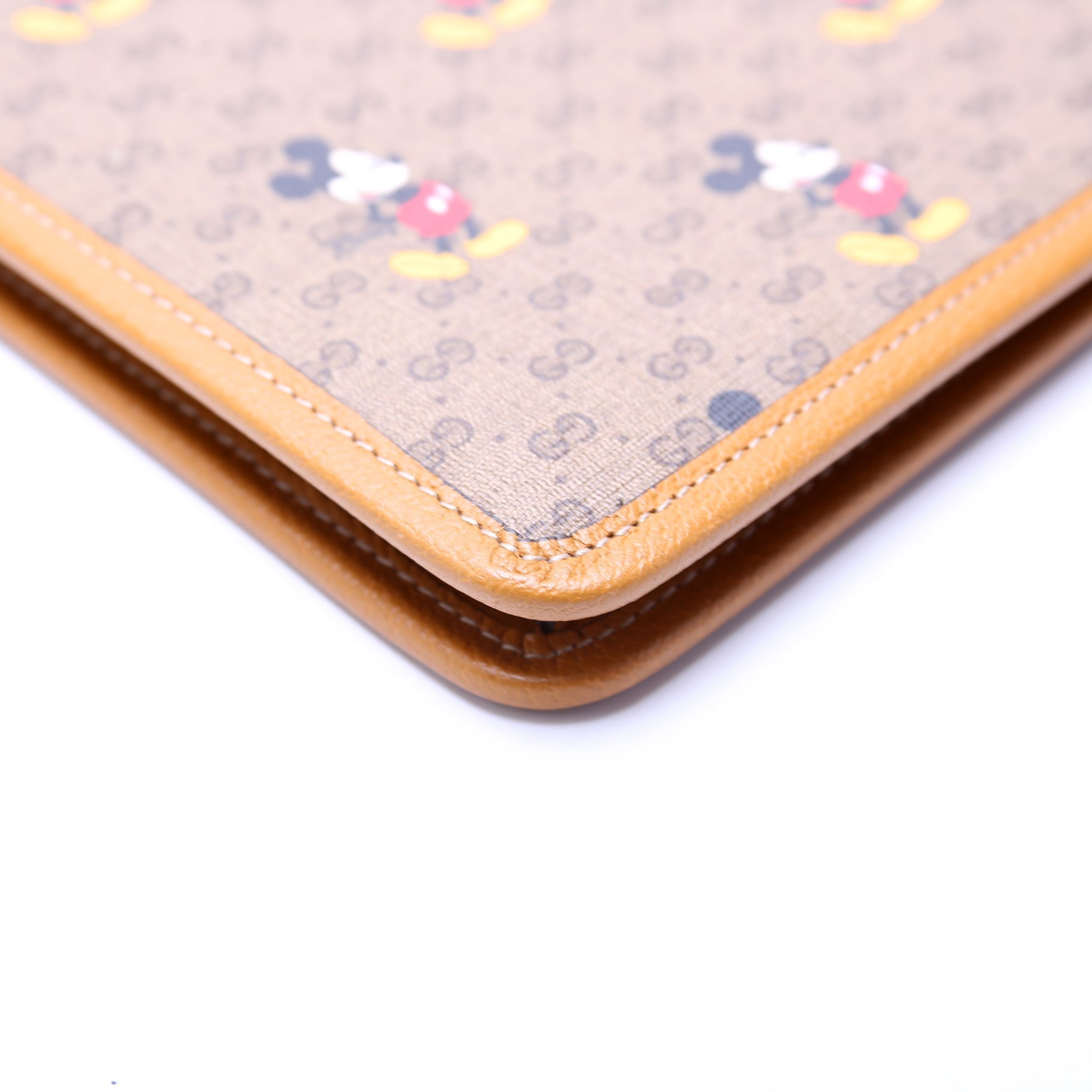 Gucci 602552 Gucci X Disney GG Supreme Mickey Mouse Zip Pouch