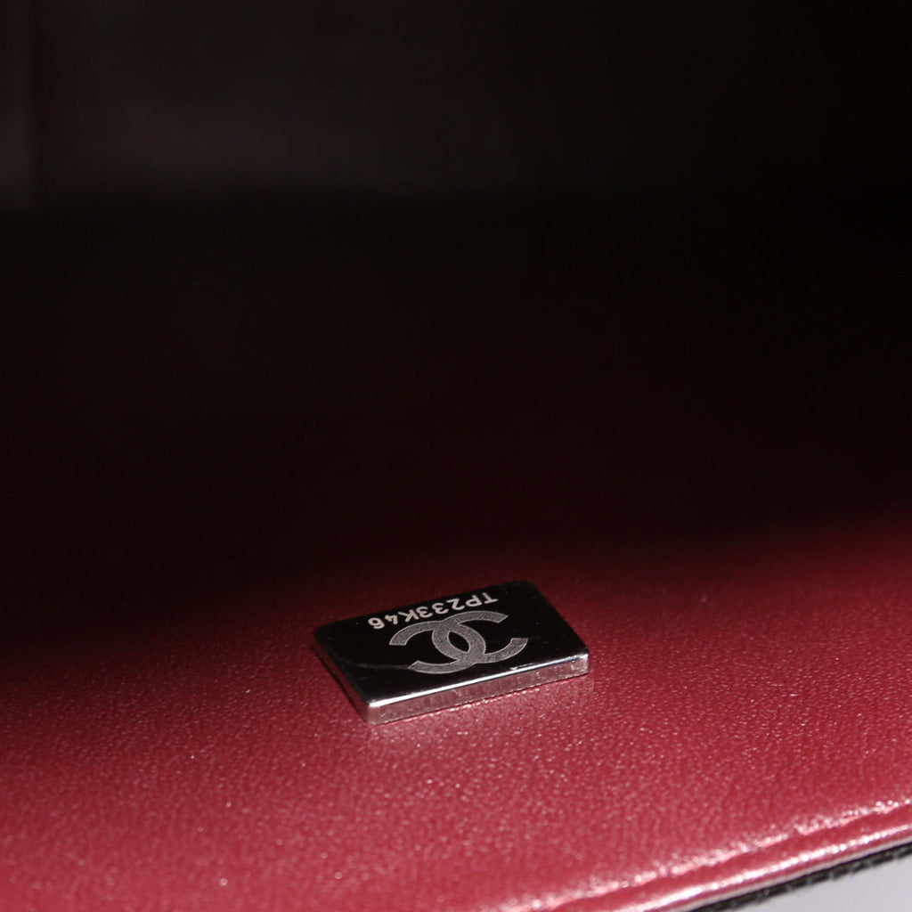 Classic Flap Jumbo Caviar RFID