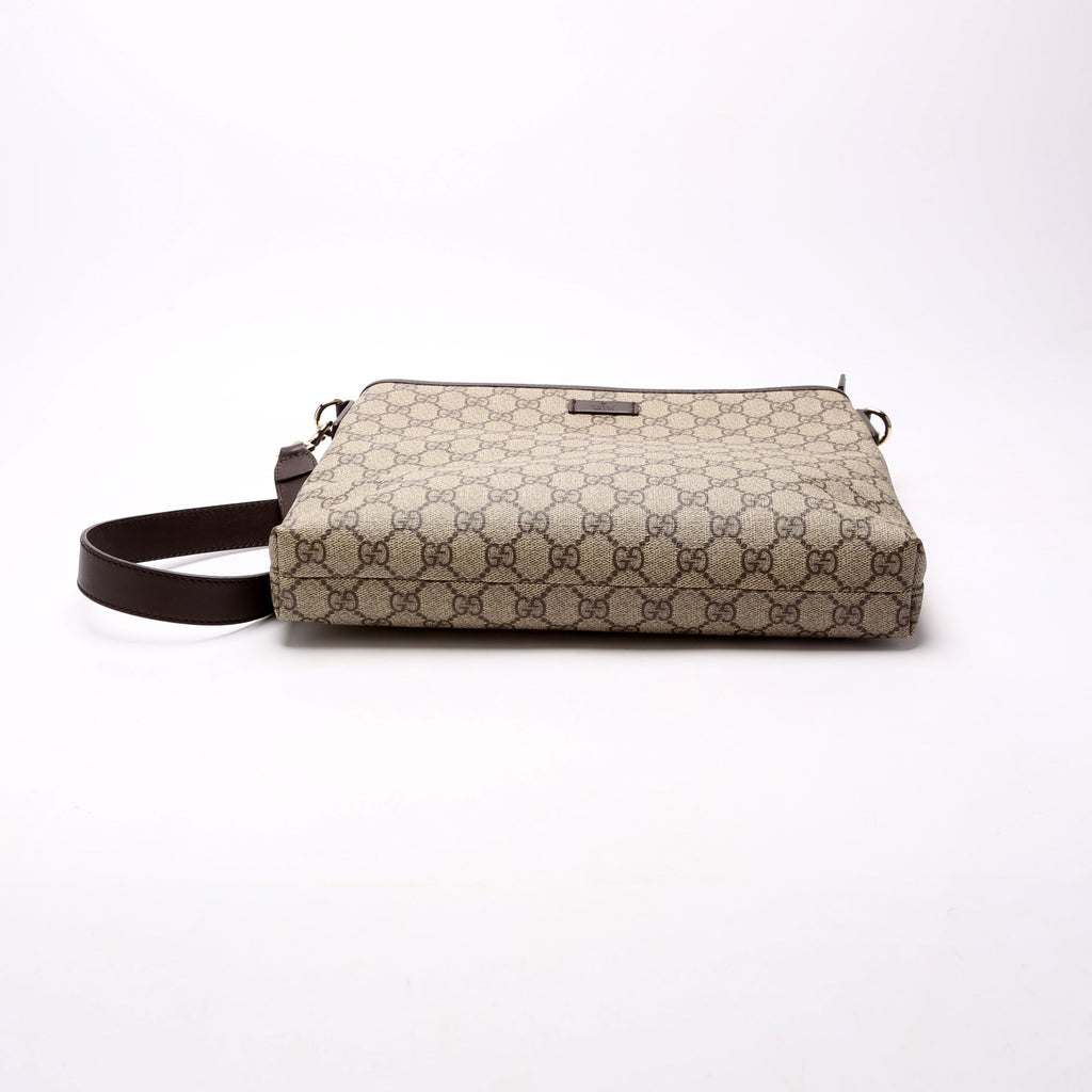 388924 GG Supreme Crossbody