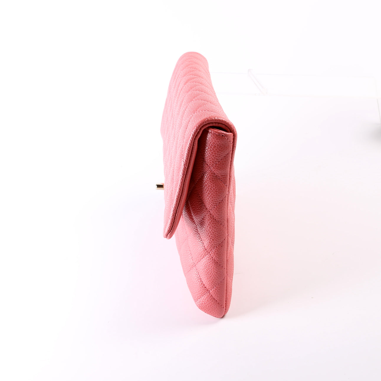 Classic Flap Clutch Caviar 26M