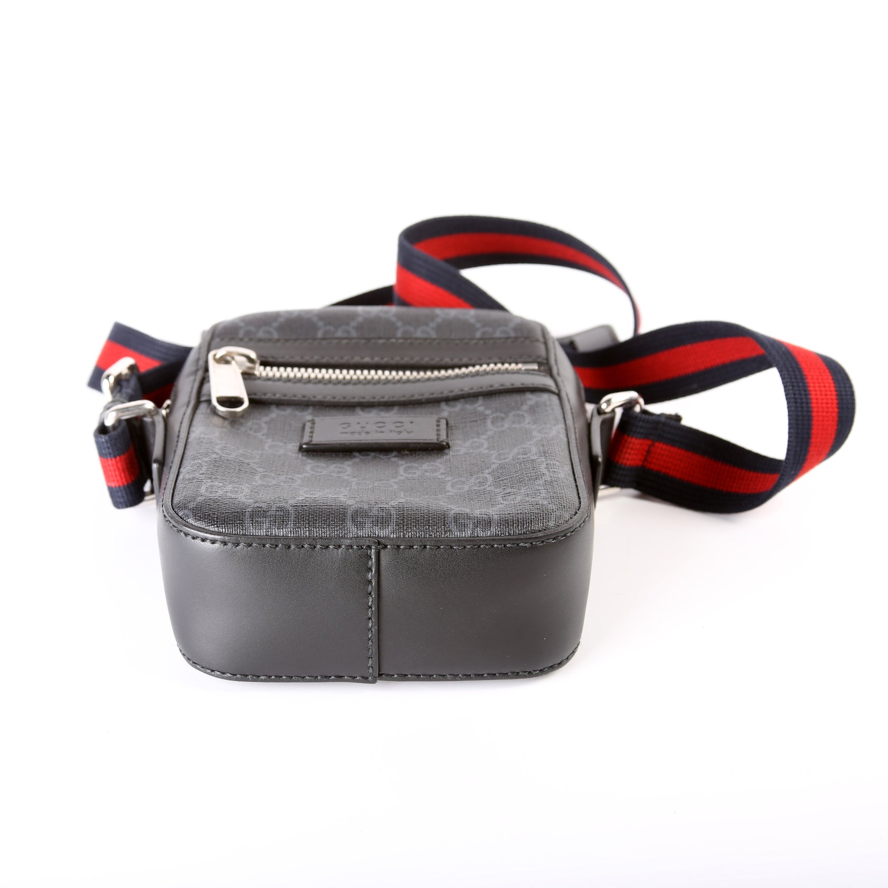 598103 GG Supreme Messenger