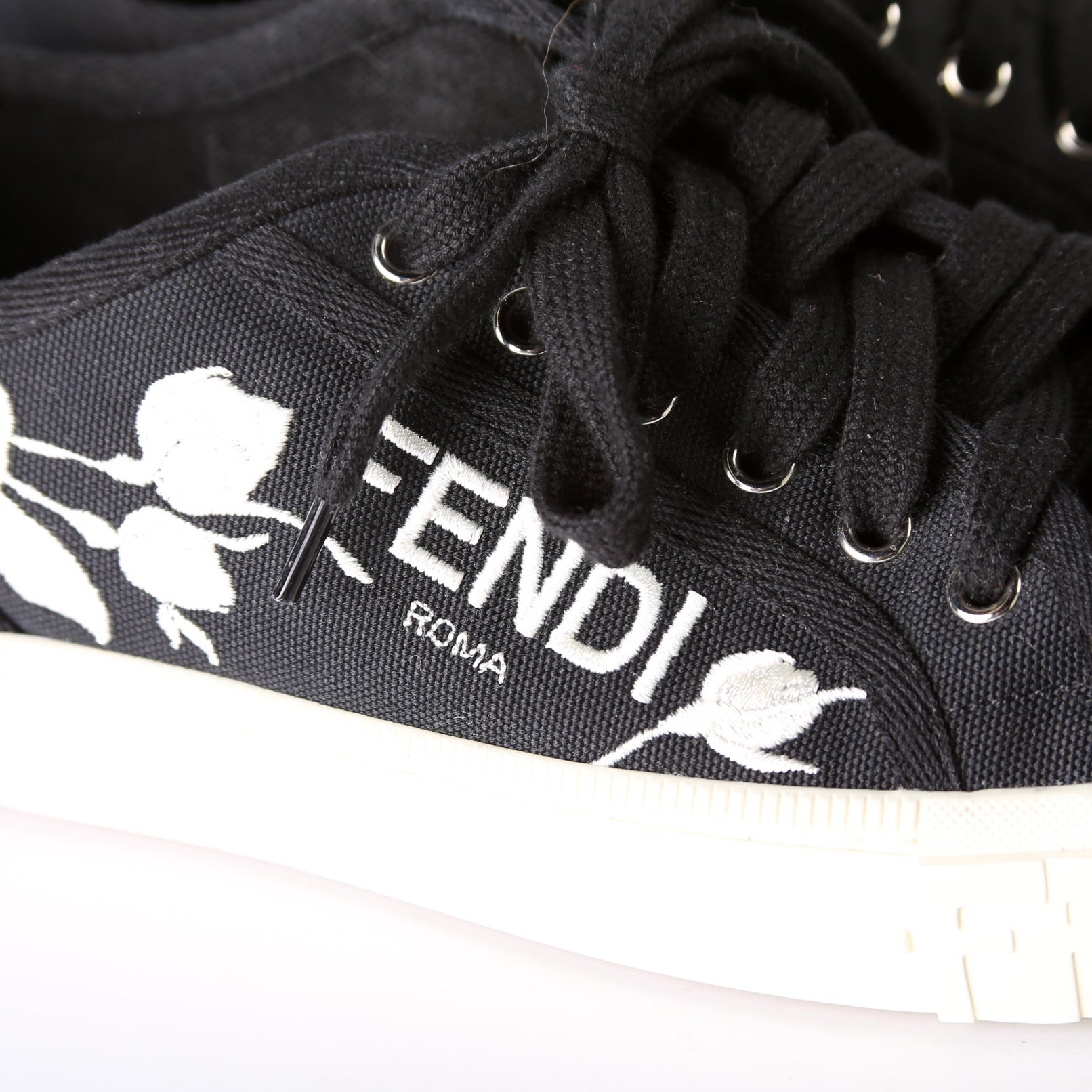 Fendi Domino Low Top Sneakers Size 37