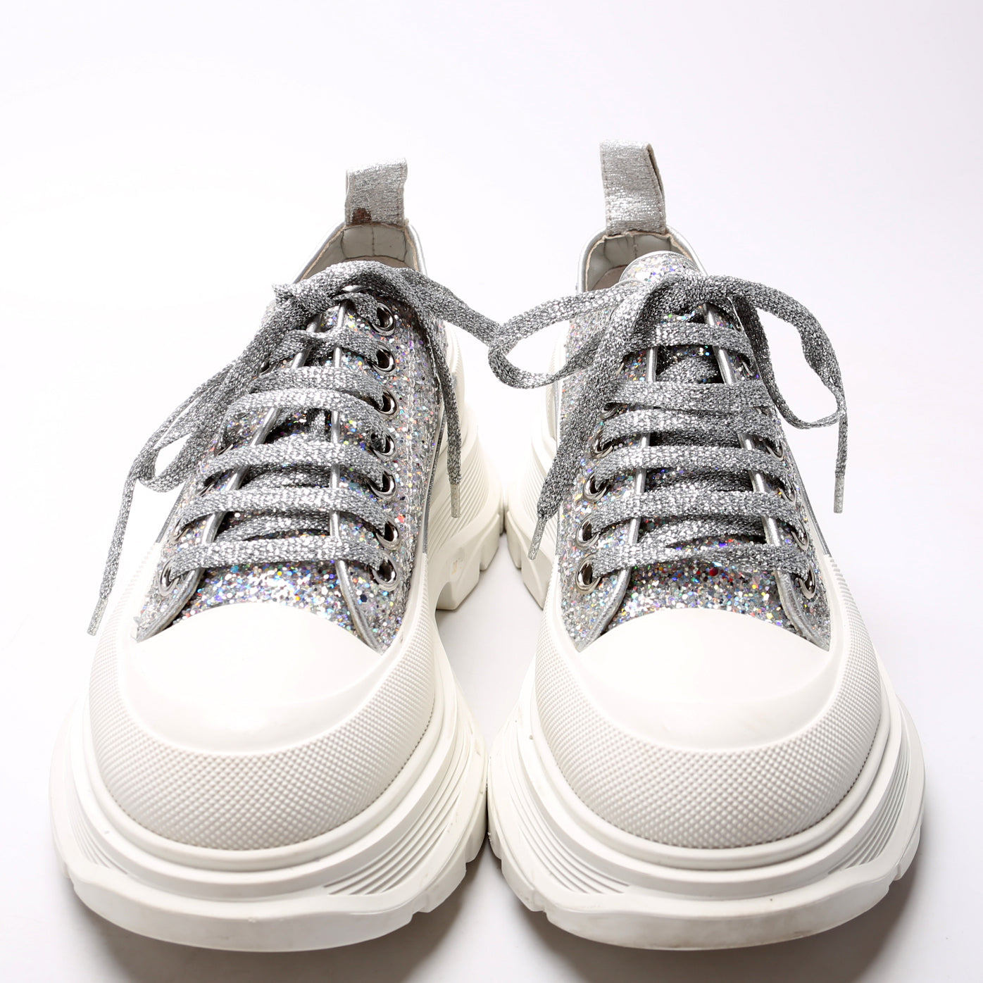 Tread Slick Low Top Glitter Sneakers Size 38.5