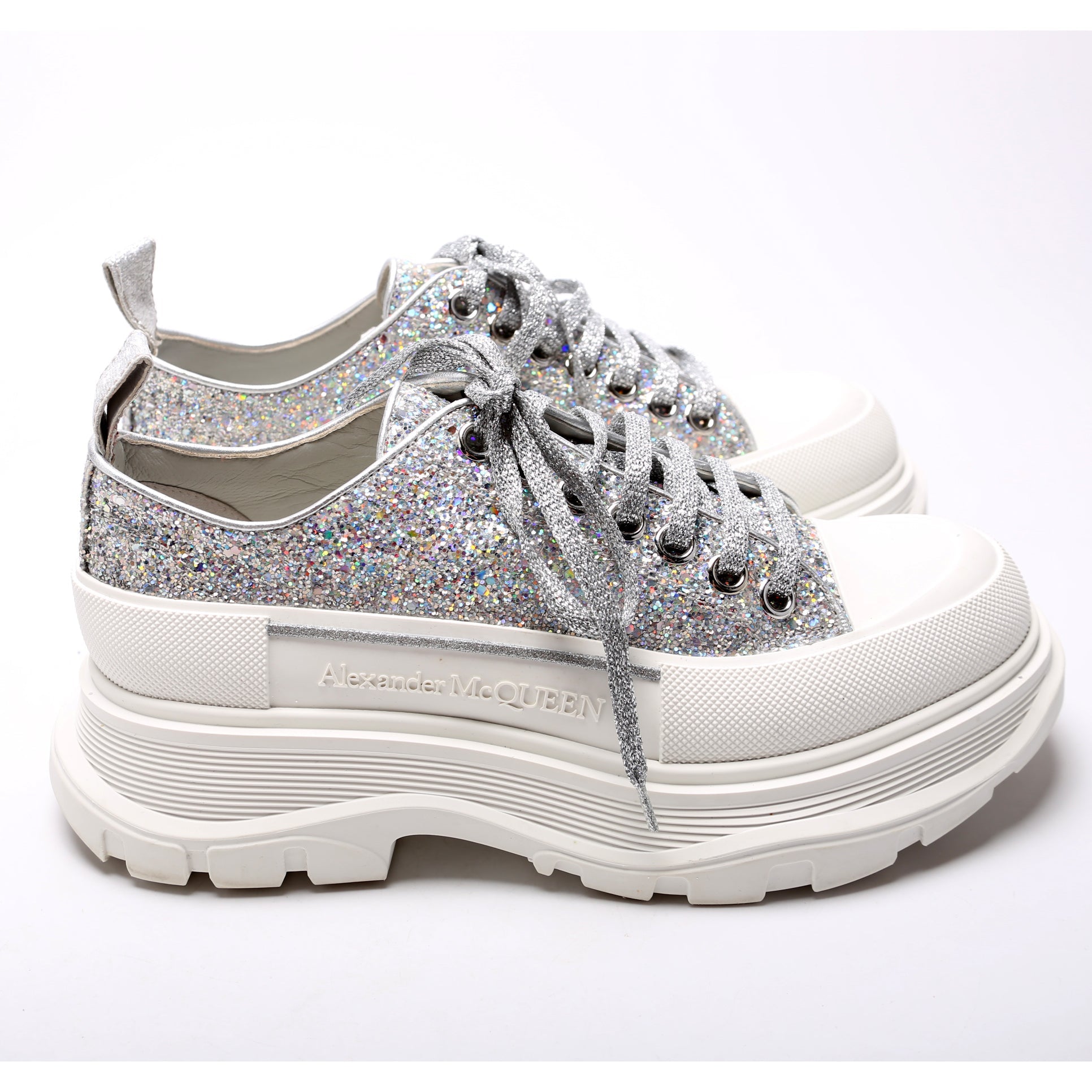 Tread Slick Low Top Glitter Sneakers Size 38.5