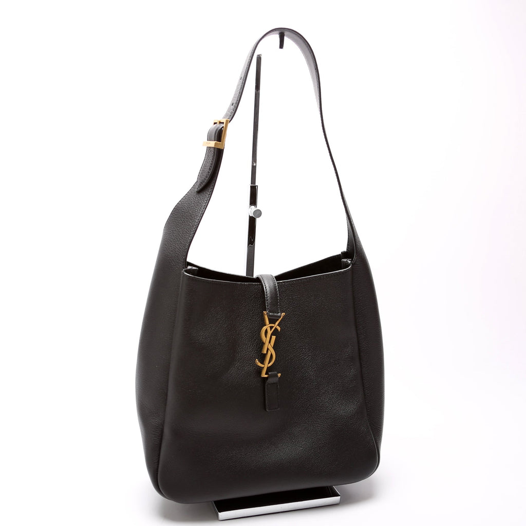 713938 Le A 7 Supple Small Hobo