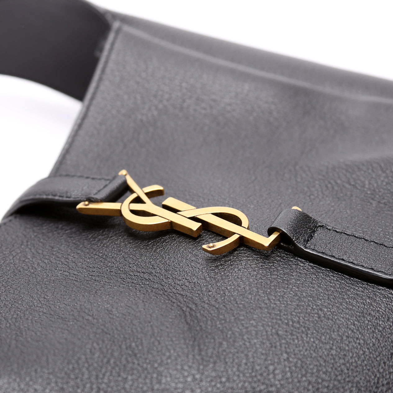 713938 Le A 7 Supple Small Hobo