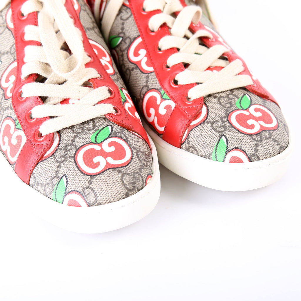 Gucci Ace GG Supreme Apple Valentine's Day Sneakers Size 38